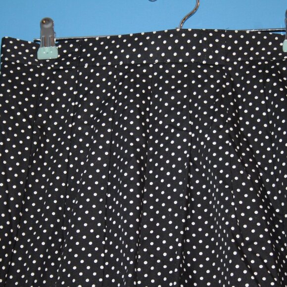 Orvis Made in USA Black and White Polka Dot Skirt Size 14 100% Cotton Modest - Picture 3 of 14